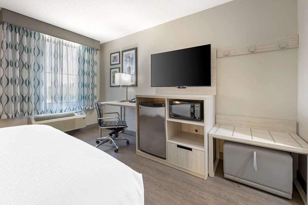 Best Western Plus Lafayette Hotel University Area Pokoj fotografie