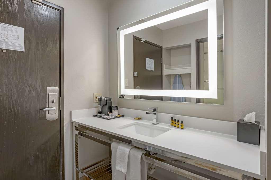 Best Western Plus Lafayette Hotel University Area Pokoj fotografie